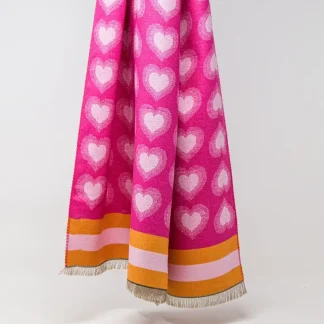 cachecol cor-de-rosa suave com estampado de corações