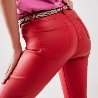 Calças revestidas vermelho