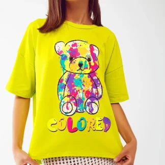 Camiseta lime folgada com urso colorido