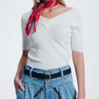 Camisola creme com decote em V