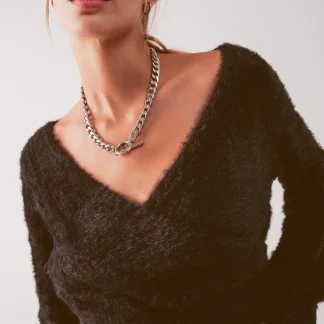 Camisola de malha fofa v pescoço em preto
