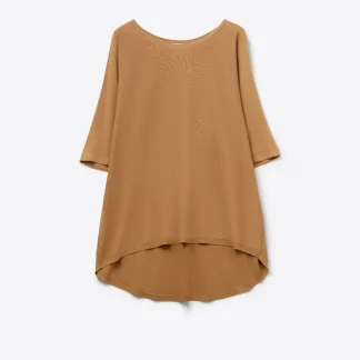 Camisola oversized em camel com mangas até ao cotovelo