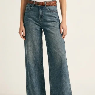 Jeans de Perna Reta em Denim para o Dia a Dia na cor azul médio