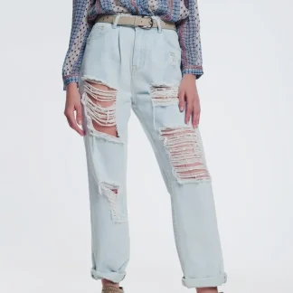 jeans rasgados boyfriend em azul claro
