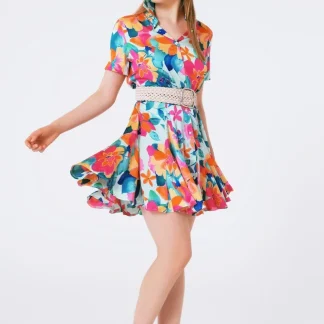 mini vestido de cetim macio com estampa de flores