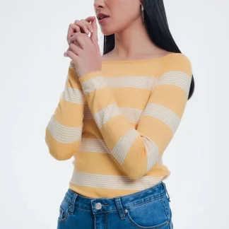 Suéter listrado amarelo com gola de barco