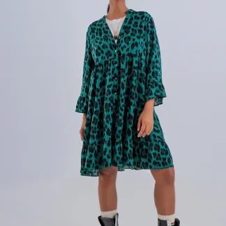Vestido curto com desenho em camadas e impressão animal verde