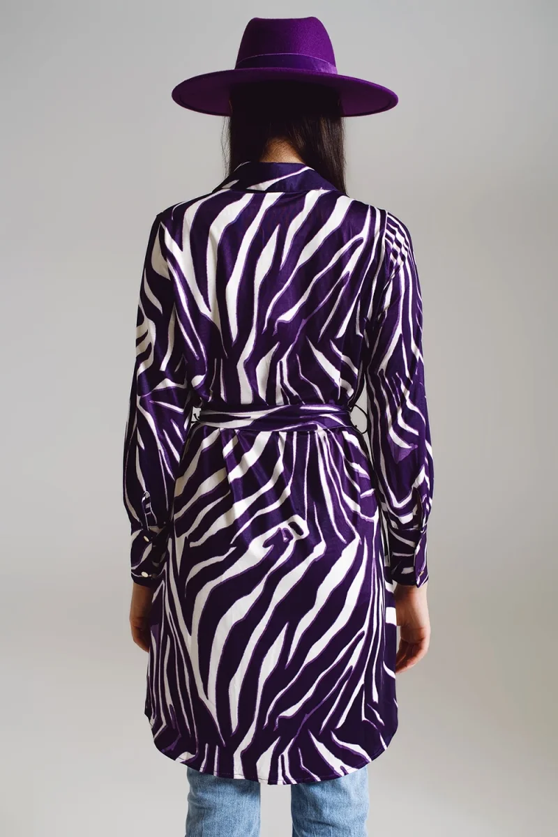Vestido curto Midi com estampa de zebra em branco e roxo - Image 7