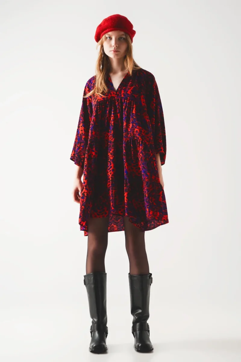Vestido curto vermelho de babydoll com rufos escalonados e estampado animal - Image 5